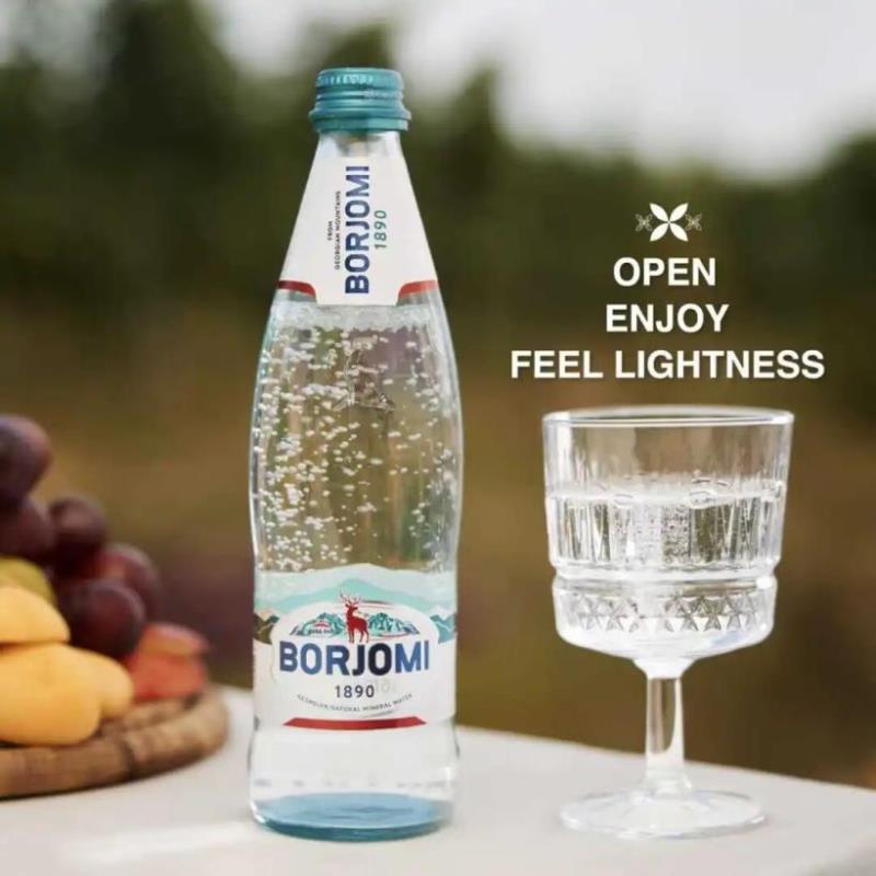 波尔若米含气天然矿泉水